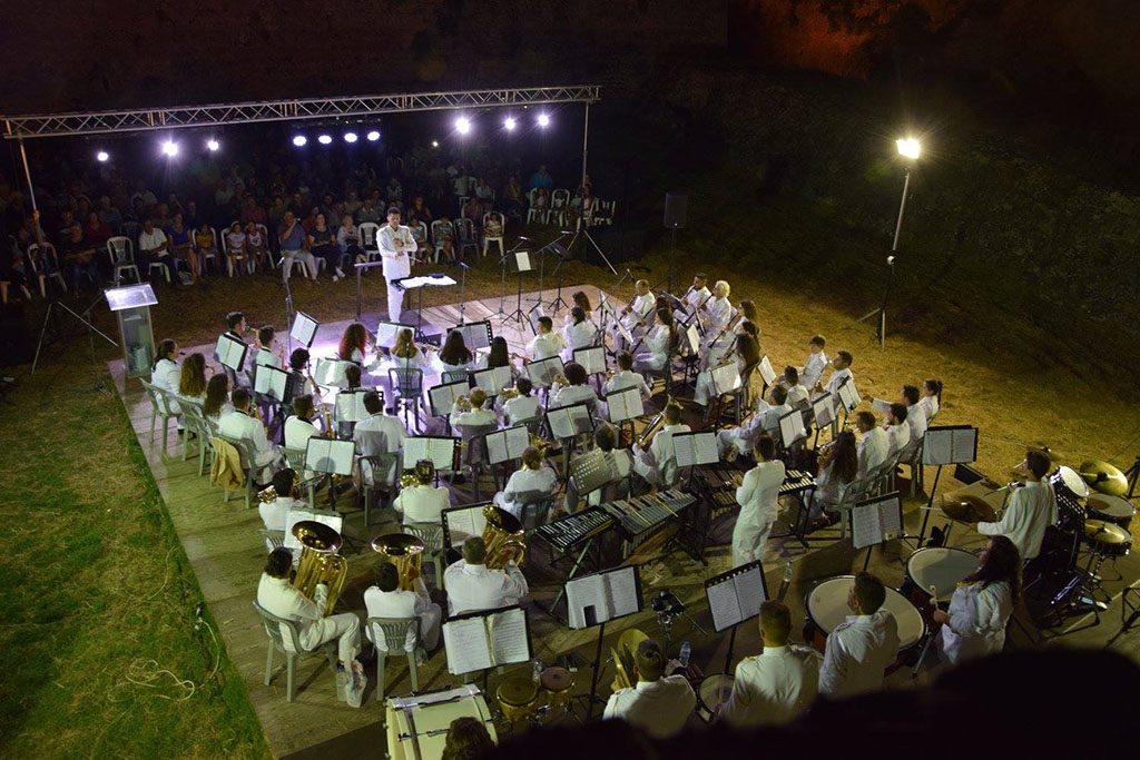 Δημοτική-Φιλαρμονική-Πύλου-Νέστορος-Φωτογραφίες-Μπάντα